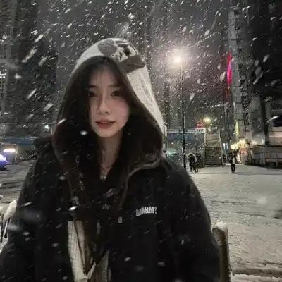 黄莉颖